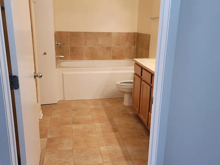 1200 W Monroe St #420 — Photo 30