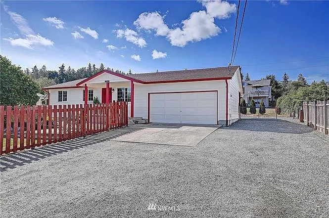 1962 SE Camano Dr — Photo 4