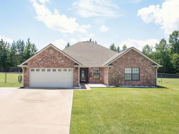 200 Sugar Ln, Leesville, LA 71446