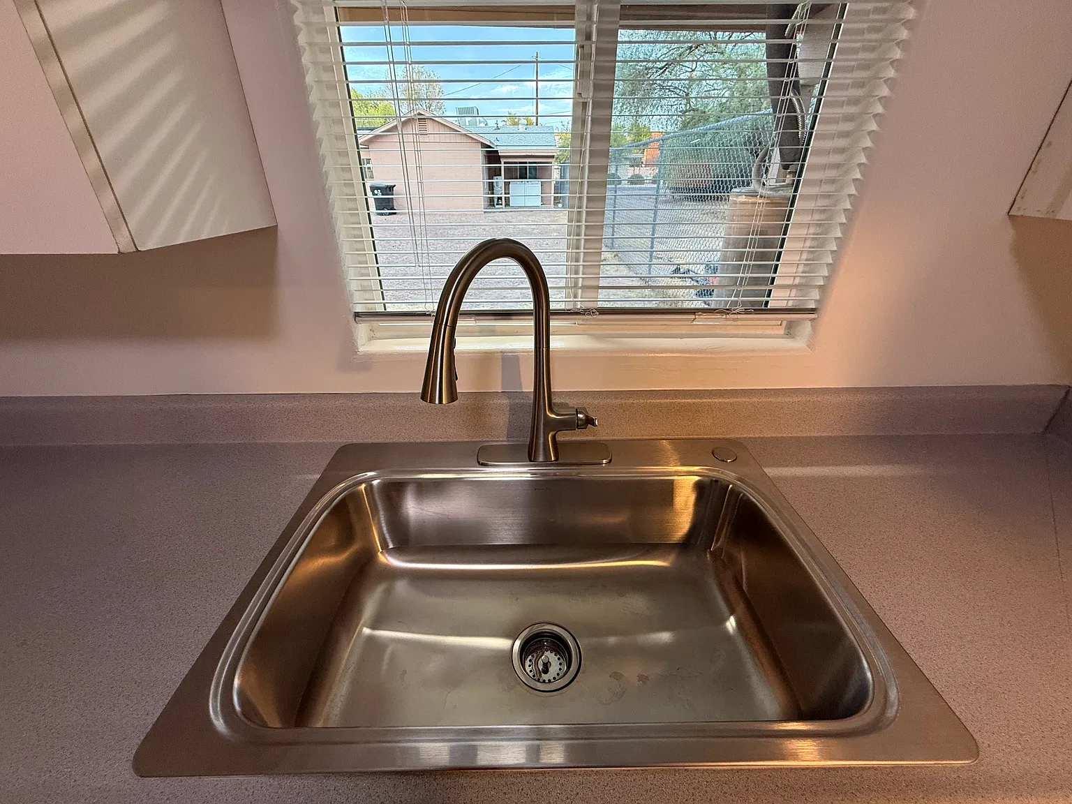 1 bed, 600 sqft, $1,150 — Photo 4