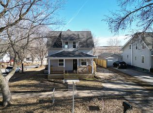 1402 6th St, Harlan, IA 51537
