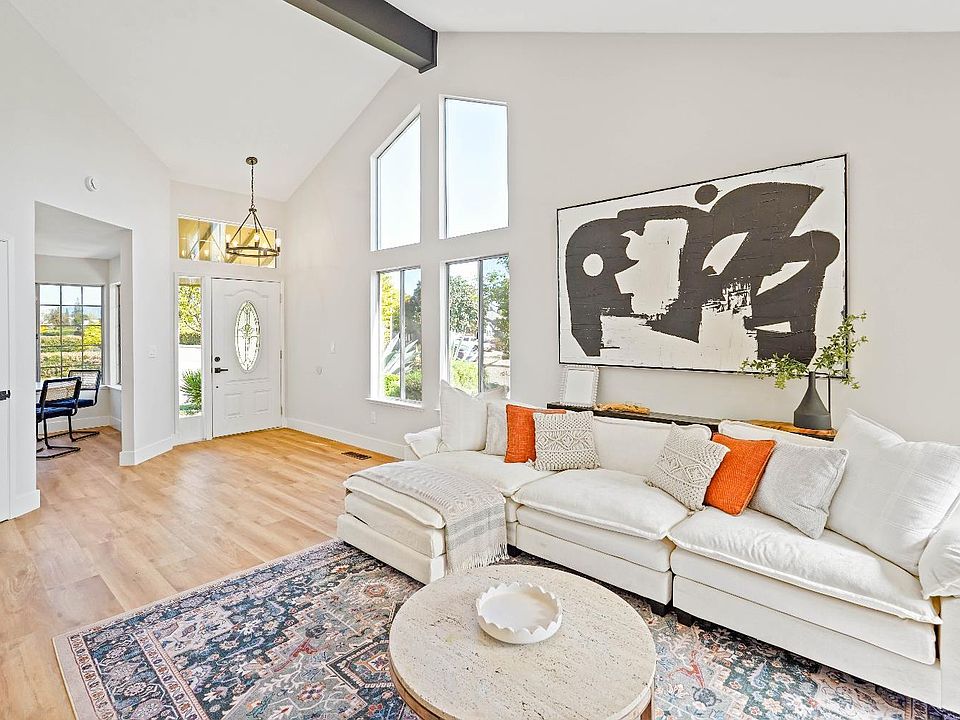 1st image of 5001 Lakeview Circle