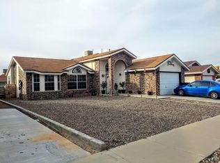 429 Von Bargen Dr, Horizon City, TX 79928