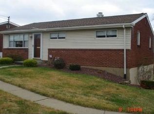 840 Lindsay Rd, Carnegie, PA 15106
