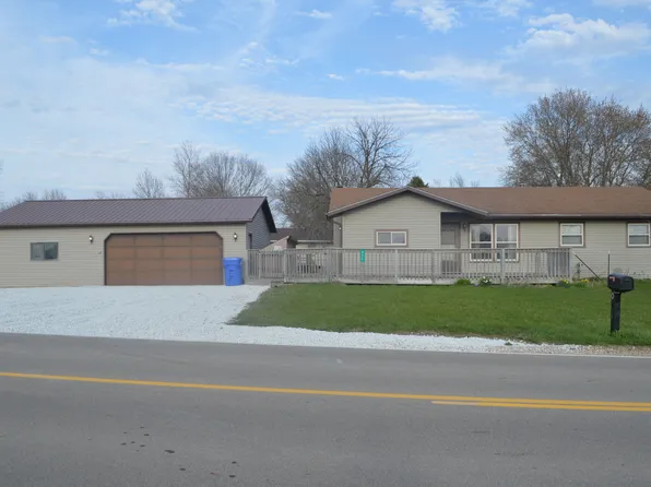 711 S Wyanet Walnut Rd, Wyanet, IL 61379
