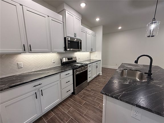 4th image of 88 W Gilpin St