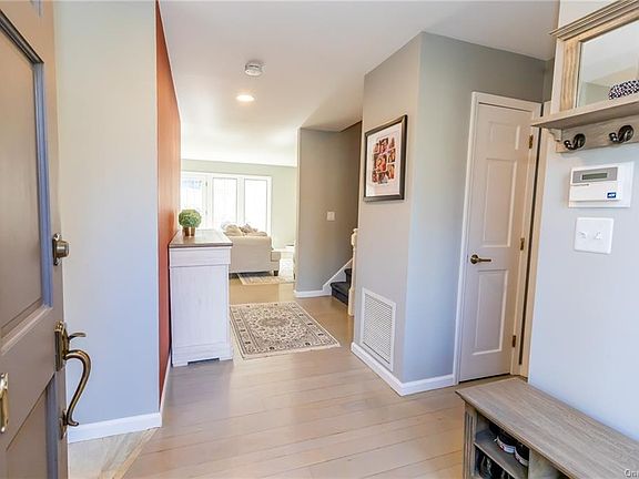 2nd image of 21 Old Mill Ln