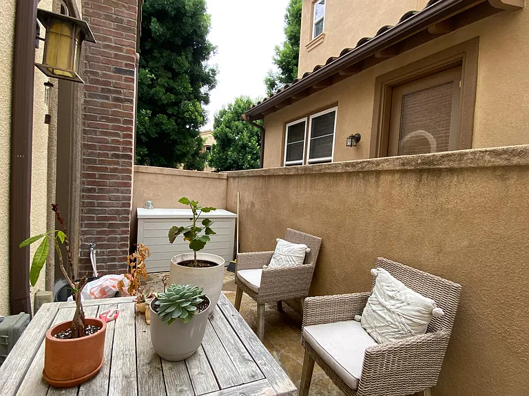 Patio on the ground floor