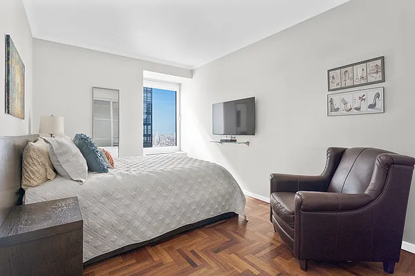 Rented by R New York | media 11