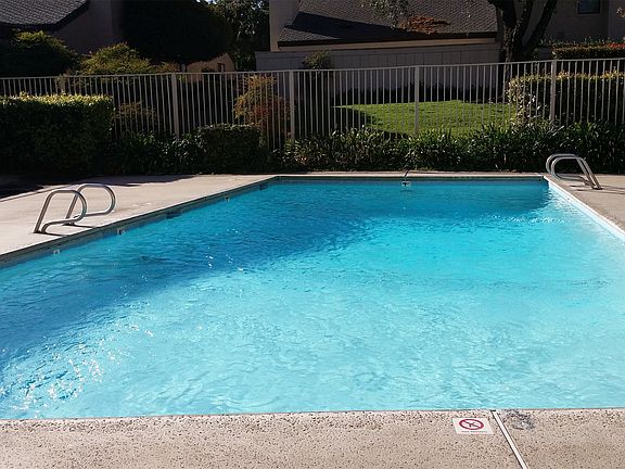 3rd image of 1118 Cedar Creek Dr Unit 84