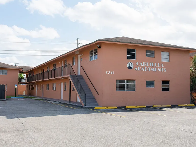 Gabriella Apartments — Photo 4