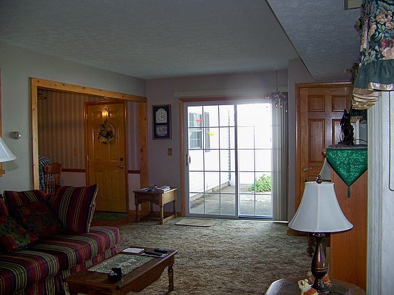 4th image of 3052 Princeton Dr #3052