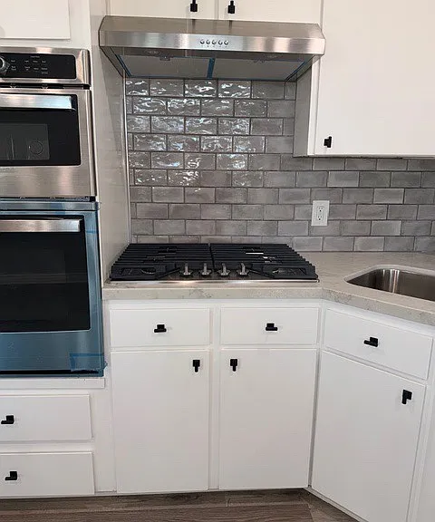 2117 E Division St — Photo 57