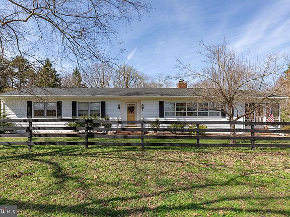 2nd image of 10122 Elys Ford Rd