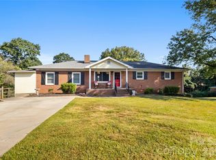 114 Warren Dr, Belmont, NC 28012