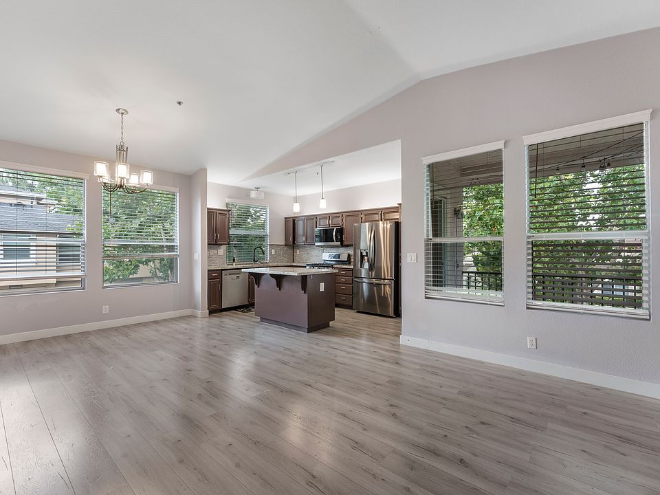1st image of 1007 Esparanza Way