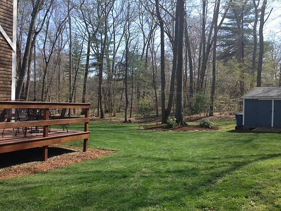 4th image of 9 Great Oaks Woods