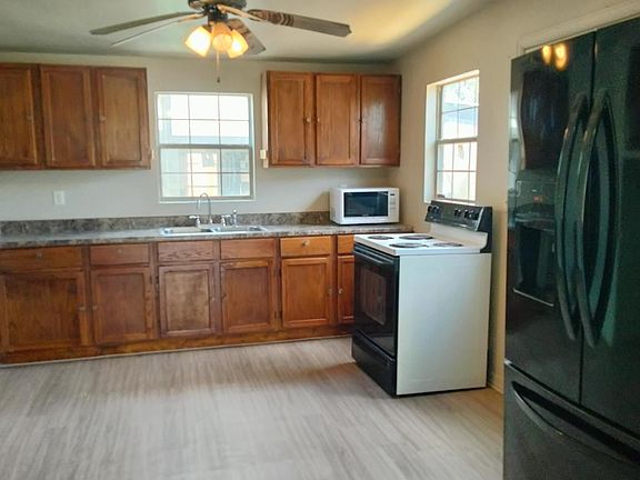 4th image of 601 N Julian St
