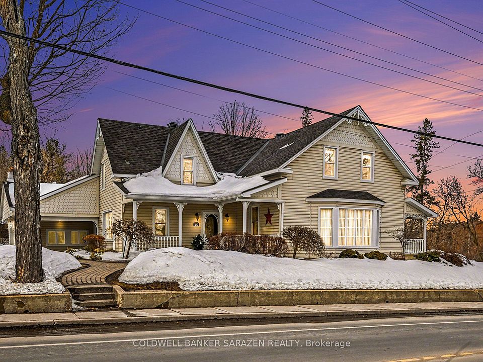 1st image of 29 Daniel St S