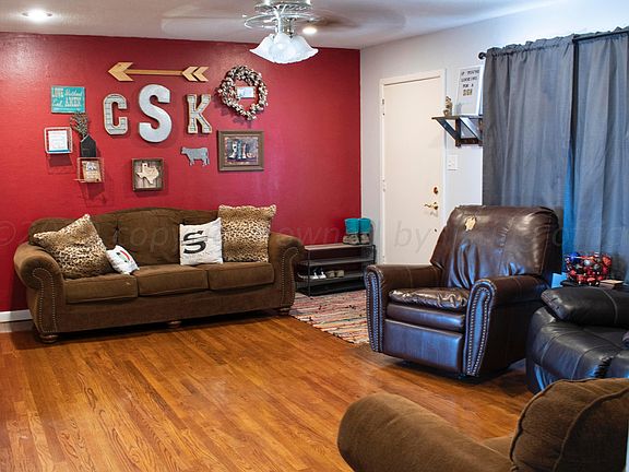 3rd image of 516 E 17th Ave