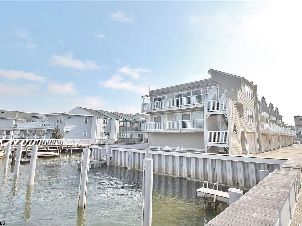 1st image of 1128 Bay Ave APT 16
