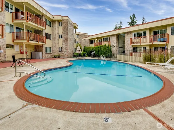 335 Heather Road #202, Everett, WA 98203