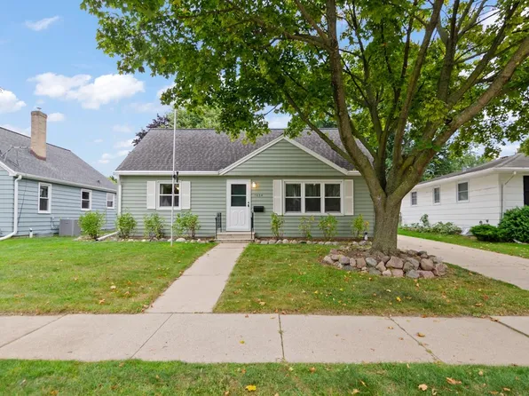 1034 N Platten St, Green Bay, WI 54303