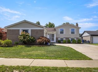 42367 Proctor Rd, Canton, MI 48188