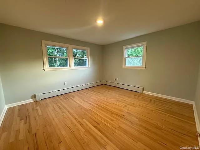 75 Hillside Ave — Photo 13