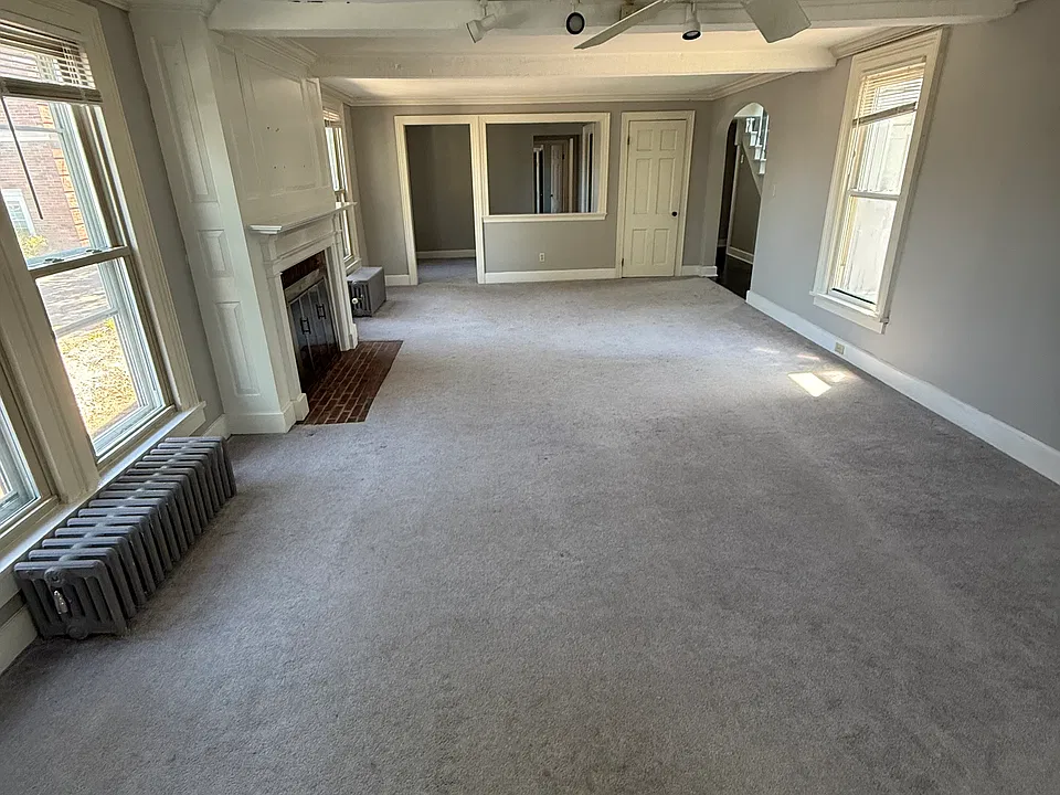 Elevated view of Large Living room