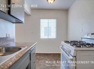 1741 W 120th St #8, Los Angeles, CA 90047