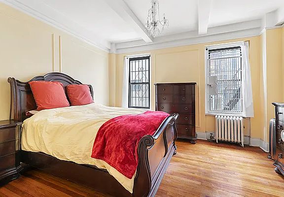 4th image of 152 W 58th St APT 4-C