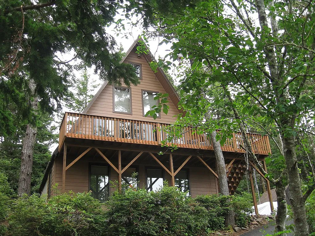 195 Netarts St photo 1