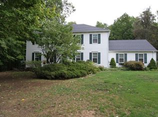 11727 Riverwood Dr, Chardon, OH 44024