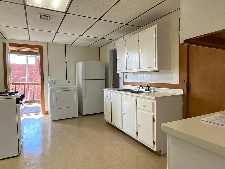 36 Franklin St #3 — Photo 3