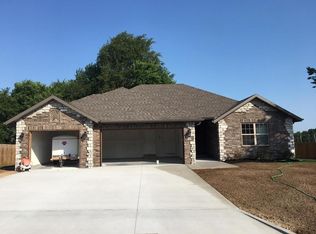 619 S Long Dr, Springfield, MO 65802