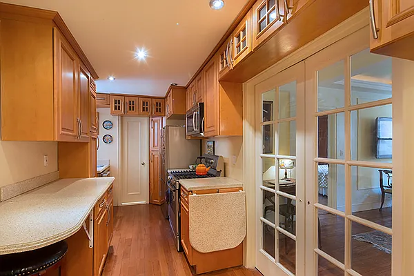 Sold by Brown Harris Stevens | media 9