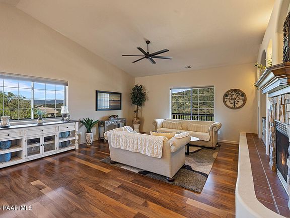 5th image of 840 N Peak View Way