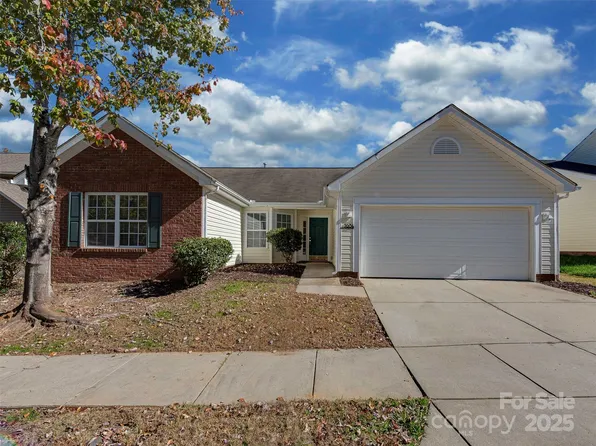 7004 Paddle Wheel Ln #696, Indian Trail, NC 28079