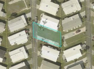 295 Dillard Ave, Fort Myers, FL 33908