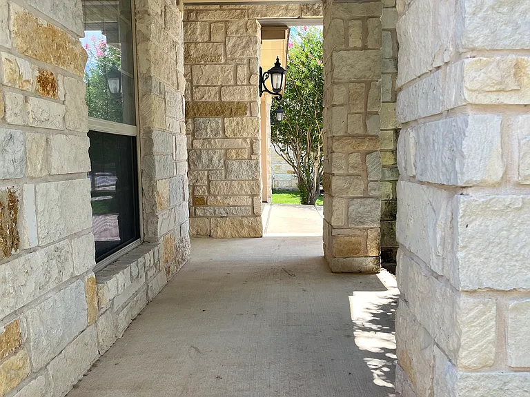 5135 Scenic Lake Dr — Photo 23