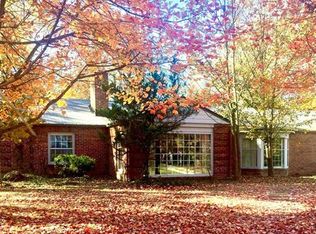 20 Warson Ter, Saint Louis, MO 63124