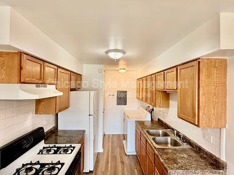 748 Manteca Ct #4 — Photo 12