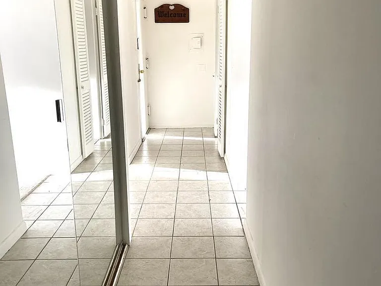 2323 Freetown Ct #2B — Photo 16