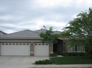 8682 N Richelle Ave, Fresno, CA 93720