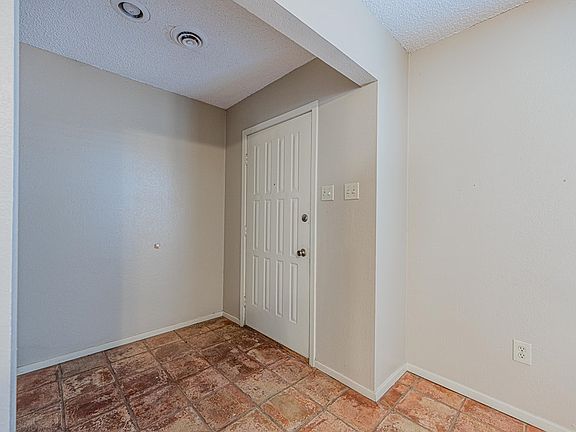 5th image of 3534 Shell Ave