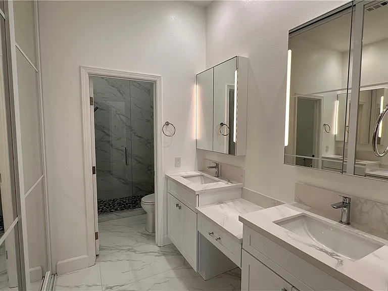 5268 Island Chain Rd — Photo 29