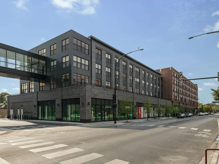 Logan Apartments — Photo 28