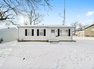 348 May Dr, Adrian, MI 49221