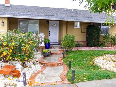 6890 Mansfield Ave, Dublin, CA, 94568